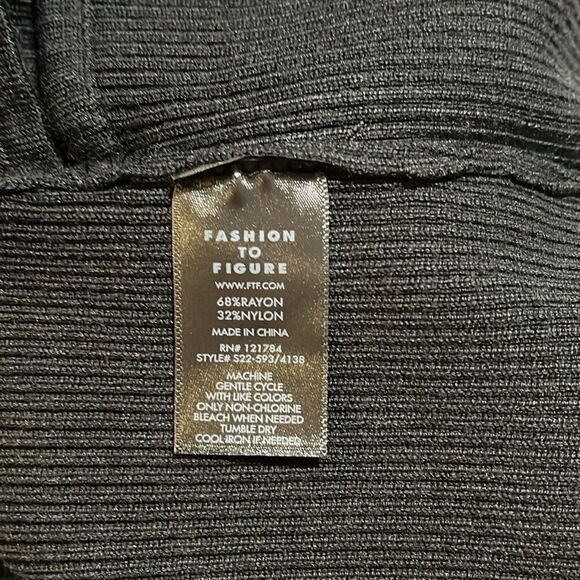 FTF V-Neck Ribbed Knit Cutout Sweater - Picture 11 of 11